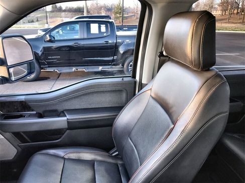 Used 2023 Ford F250 Lariat image 24