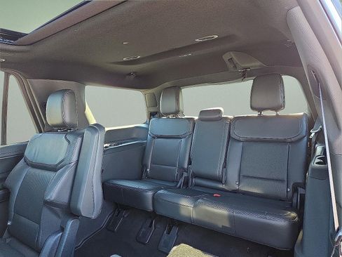 New 2026 Ford Expedition Platinum w/ Stealth Performance Package image 10