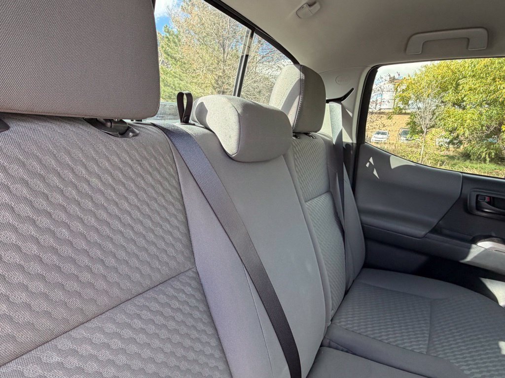 Used 2023 Toyota Tacoma SR5 w/ Technology Package AWD/4WD image 18