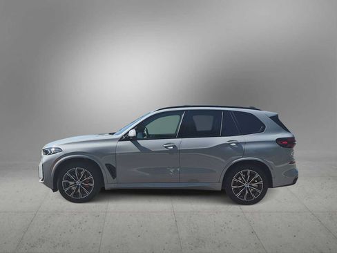 Used 2026 BMW X5 xDrive40i w/ M Sport Package AWD/4WD image 5