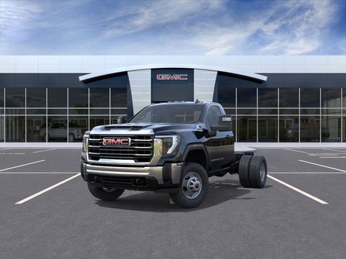 New 2025 GMC Sierra 3500 Pro w/ Convenience Package image 19