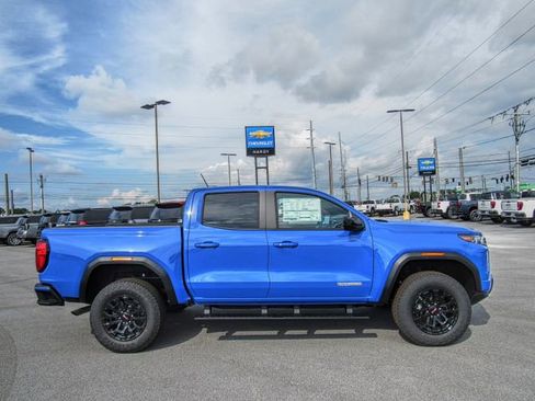 New 2026 GMC Canyon Elevation image 3