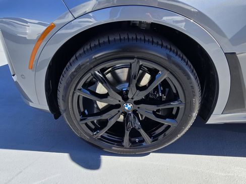New 2026 BMW X7 xDrive40i w/ M Sport Package image 9