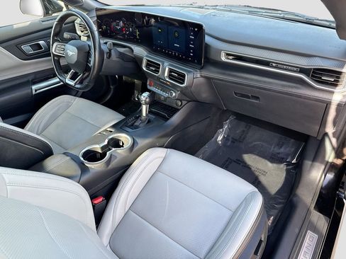 Used 2024 Ford Mustang Premium image 13