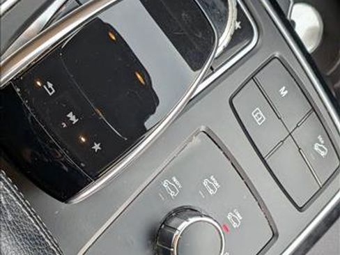 Certified 2018 Mercedes-Benz GLE 350 4MATIC image 14