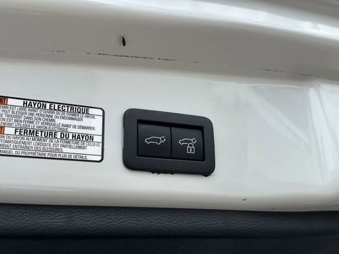 Certified 2024 Toyota Corolla Cross XLE w/ Convenience Package AWD/4WD image 32