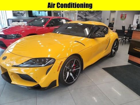 Used 2021 Toyota Supra Premium w/ Driver Assist Package image 4