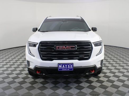 Used 2024 GMC Acadia AT4 w/ Luxury Package image 30