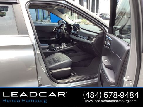 Used 2022 Mitsubishi Outlander SE image 12