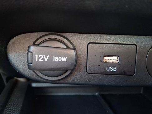 Certified 2025 Hyundai Elantra Sport image 23