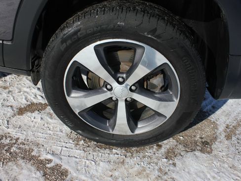 Used 2019 Jeep Cherokee Limited image 55