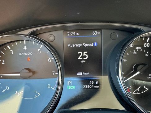 Used 2019 Nissan Rogue SL w/ Premium Package image 10