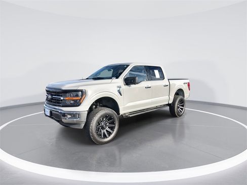 Used 2024 Ford F150 XLT image 4