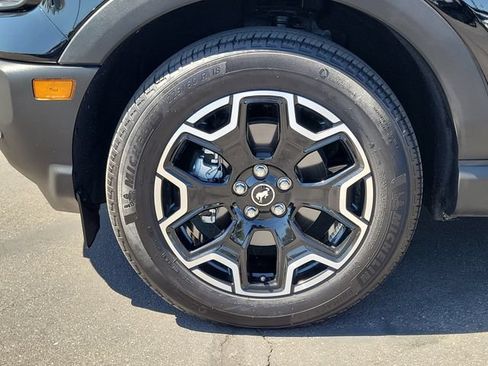 Certified 2025 Ford Bronco Sport Outer Banks w/ Outer Banks Tech Package+ AWD/4WD image 27