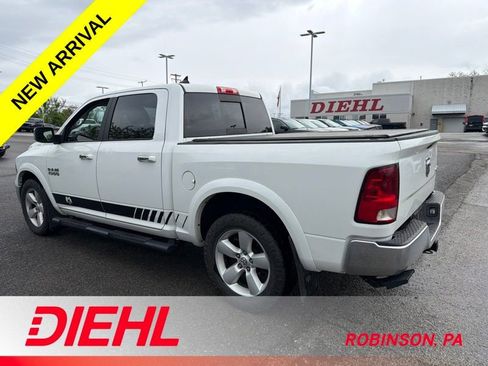 Used 2018 RAM 1500 SLT AWD/4WD image 8