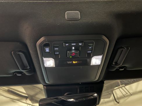 Used 2025 Toyota 4Runner TRD Off-Road Premium image 22