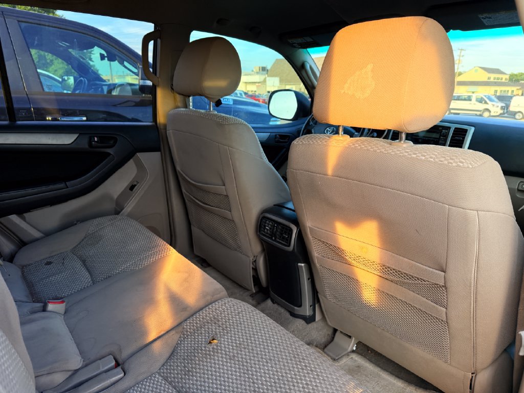 Used 2006 Toyota 4Runner SR5 RWD image 8