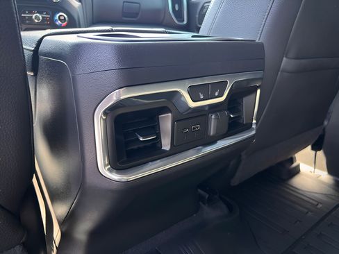 Used 2020 GMC Sierra 1500 Denali w/ Denali Ultimate Package AWD/4WD image 27