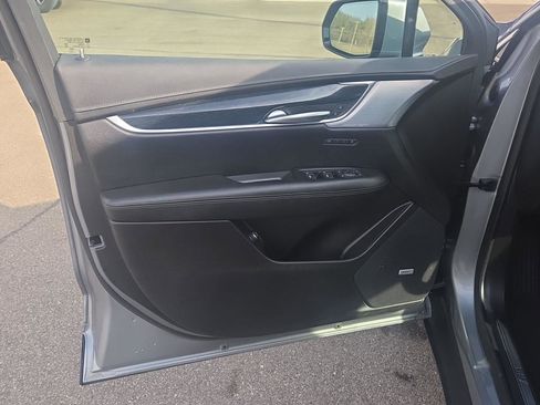 Used 2024 Cadillac XT5 Premium Luxury image 16