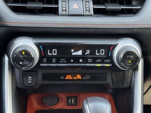 Used 2024 Toyota RAV4 Adventure AWD/4WD image 5