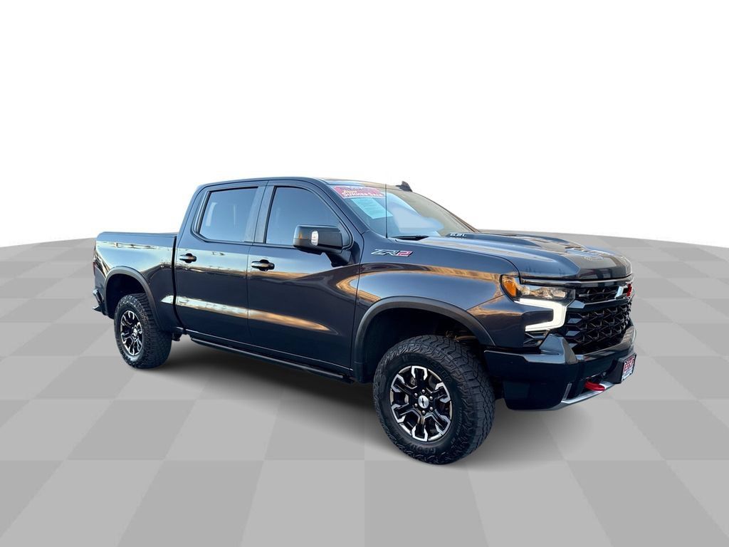 Used 2023 Chevrolet Silverado 1500 ZR2 w/ Technology Package AWD/4WD image 2