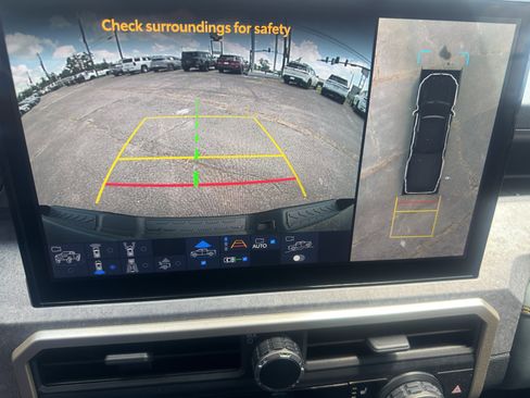 Used 2024 Toyota Tacoma 4x4 Double Cab Hybrid image 23