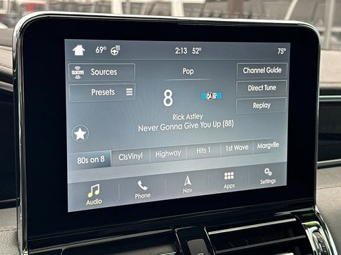 Used 2019 Lincoln Navigator Reserve image 19