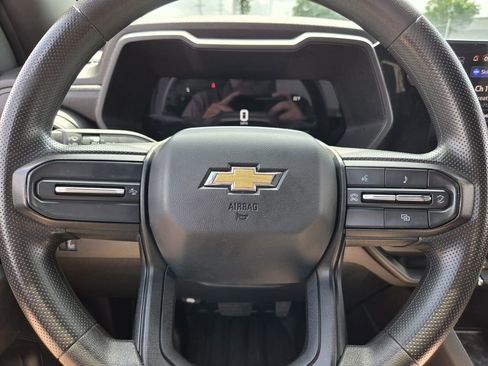 Used 2023 Chevrolet Colorado W/T RWD image 20