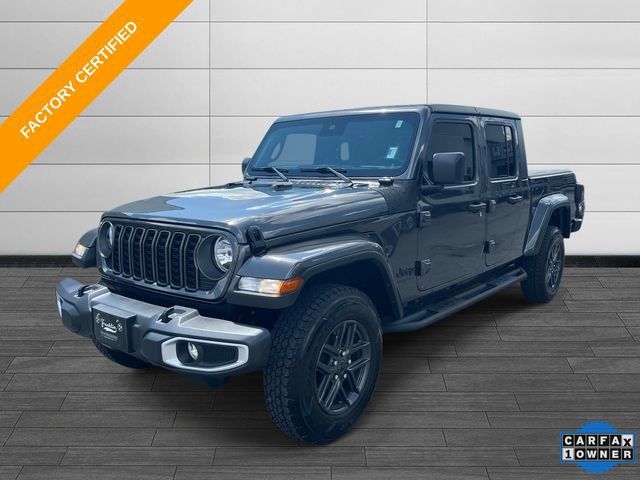 Certified 2024 Jeep Gladiator Sport AWD/4WD image 8