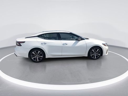 Used 2019 Nissan Maxima 3.5 SL w/ Floor Mat Group FWD image 9