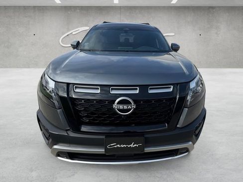 Used 2025 Nissan Pathfinder Rock Creek image 18