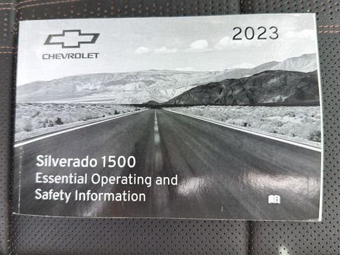 Used 2023 Chevrolet Silverado 1500 High Country w/ Technology Package AWD/4WD image 37