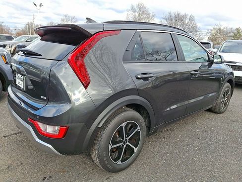 New 2025 Kia Niro EX image 4