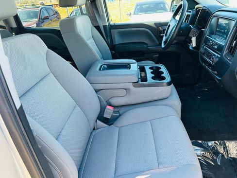 Used 2018 Chevrolet Silverado 1500 Custom w/ Custom Convenience Package image 28