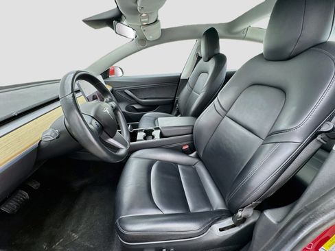 Used 2018 Tesla Model 3 Mid Range RWD image 13