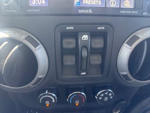 Used 2016 Jeep Wrangler Unlimited Sport w/ Quick Order Package 24S AWD/4WD image 20