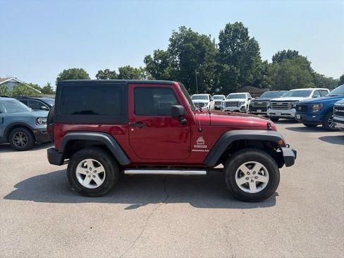 Used 2011 Jeep Wrangler Sport AWD/4WD image 7