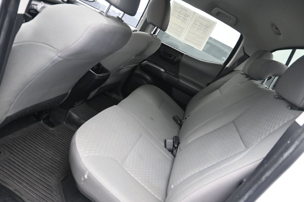 Used 2022 Toyota Tacoma SR5 w/ Technology Package RWD image 18