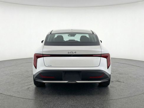 Used 2025 Kia K4 LXS image 7