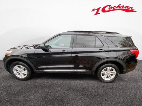 Used 2023 Ford Explorer XLT w/ Equipment Group 202A image 4