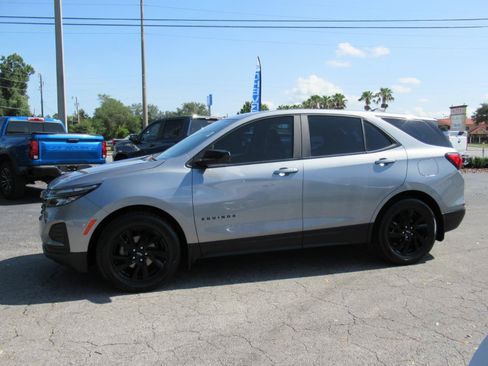 Used 2023 Chevrolet Equinox LS w/ Sport Edition FWD image 2