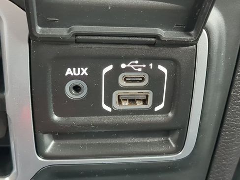 Used 2018 Jeep Wrangler Unlimited Sport S image 21