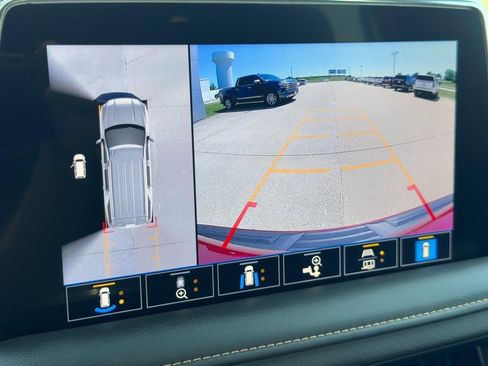 Used 2021 GMC Yukon AT4 w/ AT4 Premium Plus Package image 23