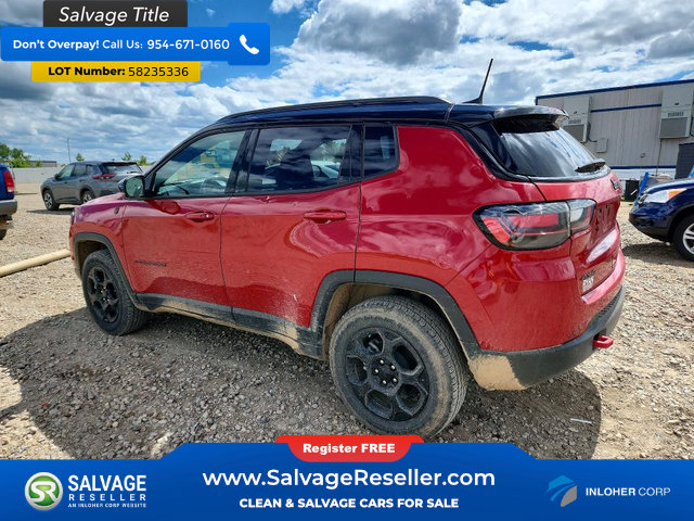 Used 2023 Jeep Compass Trailhawk w/ Trailhawk Elite Group AWD/4WD image 3