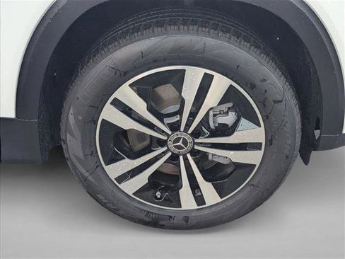 New 2026 Mercedes-Benz GLB 250 image 9