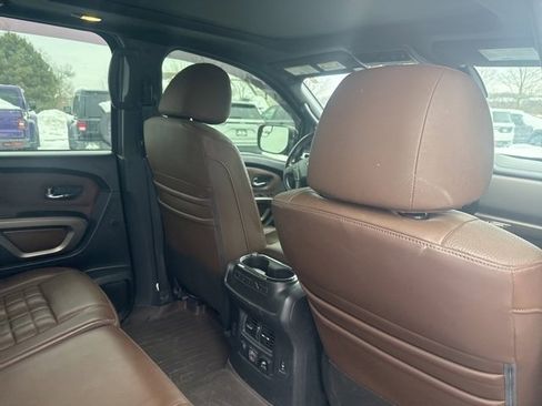 Used 2021 Nissan Titan Platinum Reserve w/ Moonroof Package image 14