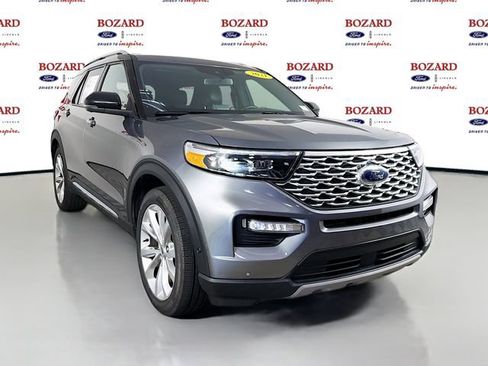 Used 2021 Ford Explorer Platinum w/ Premium Technology Package RWD image 1