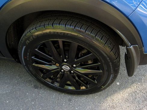 Used 2021 Nissan Kicks SV FWD image 32