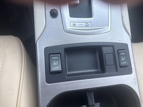 Used 2011 Subaru Legacy 2.5i Premium w/ All-Weather Pkg image 14