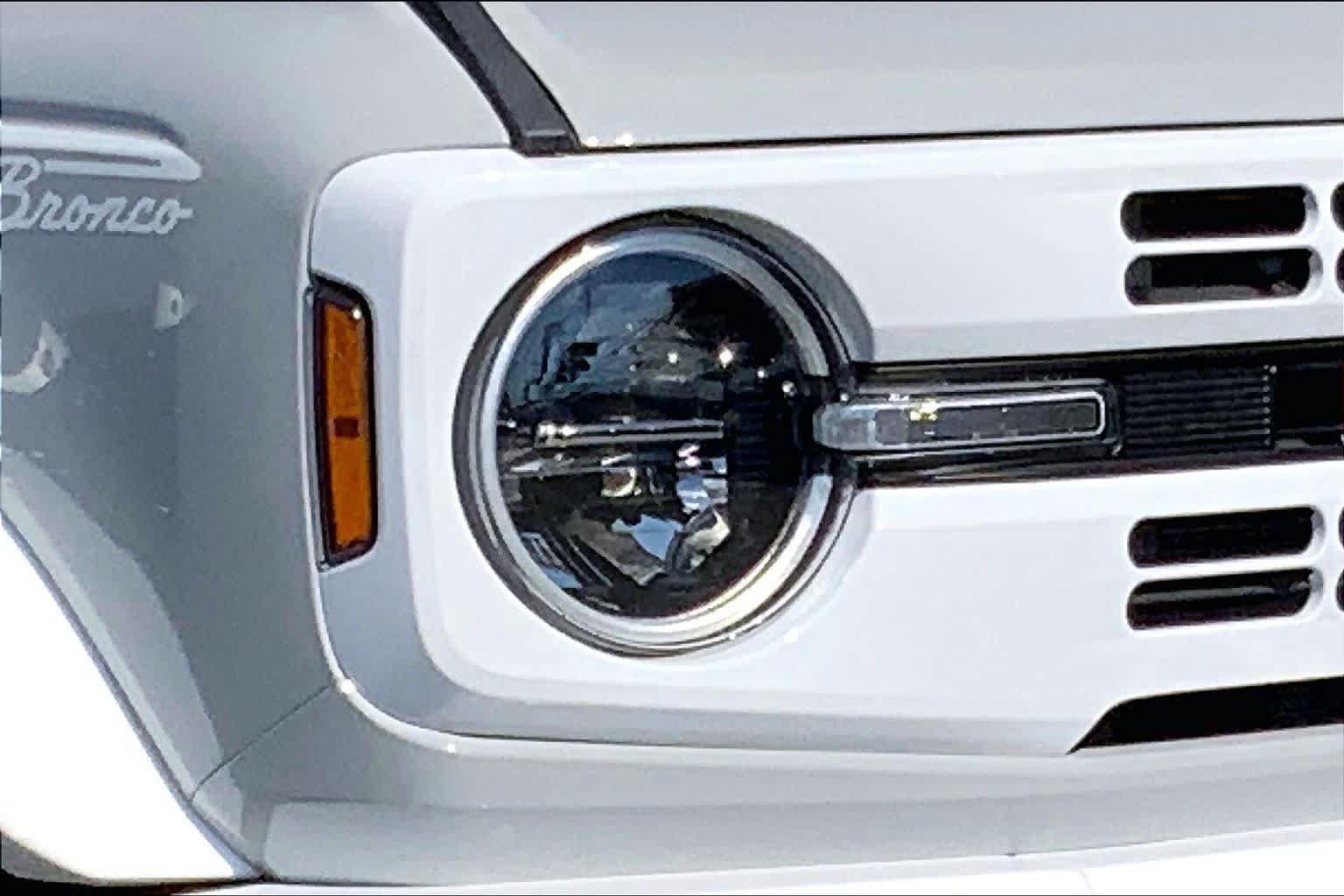 New 2026 Ford Bronco Heritage Edition AWD/4WD image 10
